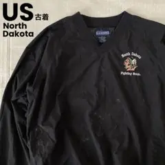 US古着　North Dakota ダコタ　刺繍ロゴ入り　ナイロン　プルオーバー