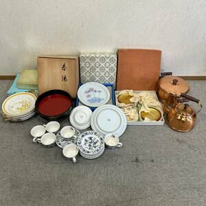 【ART0731.13-211a】 1円～ 食器 まとめ 大量 Noritake NIKKO 等 洋食器 和食器 中皿 カップ ソーサー 漆器 ケトル やかん 両手鍋 保管品