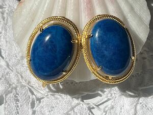 ヴィンテージ ** ブルーカボションの美しいイヤリング vintage earrings