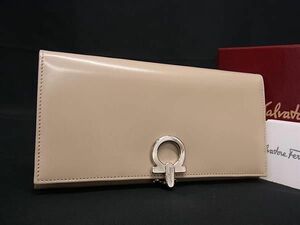 1円 ■極美品■ Salvatore Ferragamo フェラガモ ガンチーニ レザー 二つ折り 長財布 ウォレット 小銭入れ ピンクベージュ系 AZ8788