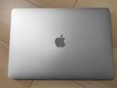 Apple MacBook Air シルバー　A1932