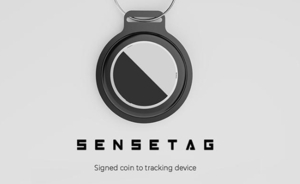 サインしたコインが消えてタグに入ってます。SenseTag（手品、マジック）