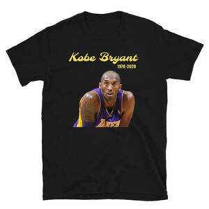 海外　限定品　送料込み 　コービー・ブライアント 　NBA シャツ　サイズ各種　88