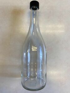 ガラス瓶 ワインボトル　焼酎ボトル　ウォーターボトル 720ml クリア 24本セット 保存 詰替え 容器 日本製