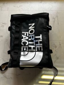 THE NORTH FACE FUSEBOX BACKPACK NMJ81630 ノース・フェイス ヒューズボックス ブラック/シルバー