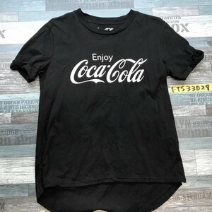 GU ジーユー × Coca-Cola コカコーラ メンズ 企業コラボ ビッグロゴプリント 半袖Tシャツ 黒