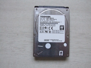 ☆ TOSHIBA MQ01ABD075 9.5mm 2.5インチHDD 750GＢ (1971時間） ☆4055