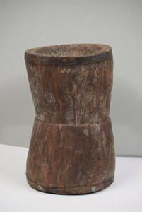 天然木くりぬき　植木鉢　木製　ウッドポット　鉢カバー　金具　アンティーク