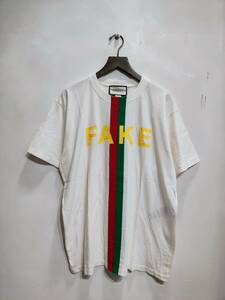 国内正規店購入 GUCCI・グッチ★美品・タグ付★Mサイズ★FAKE NOT Tシャツ オーバーサイズ ★GUCCI ロゴ★ホワイトカラー★