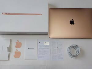 Apple MacBook Air 2020　A2337 Apple M1 8GB SSD 256GB 高性能 Apple M1チップ搭載　13インチ　美品　アップル　