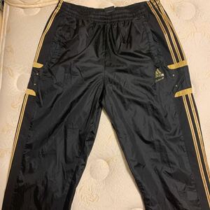 アディダスプロフェッショナルadidas professional CLIMA PROOF大きいサイズOサイズブラックゴールドパンツシャカシャカセットアップ