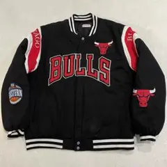 激レア　シカゴブルズ スタジャン　肉厚　NBA 両面刺繍ロゴ　ビッグサイズ