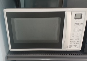 SHARP シャープ オーブンレンジ RE-CE6-KW ホワイト系 総庫内容量 18L 2018年製 ターンテーブル【中古品】 ○YR-51640○