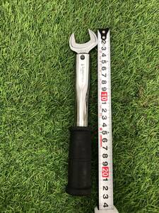 【中古品】★スーパーツール(SUPERTOOL) スーパートルクレンチ(校正証明書付) STW22H　　ITUO85NSPDQ0