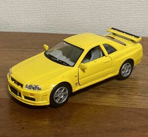 KINSMART 1/36 ミニカー　日産 スカイライン　GTR R34 送料無料