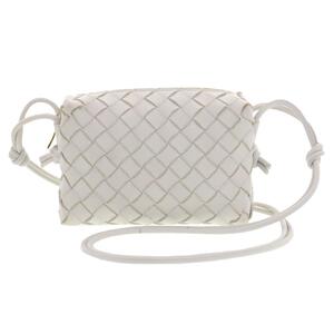 BOTTEGA VENETA ボッテガヴェネタ バッグ メッセンジャーバッグ 723547 White Leather イントレチャート ショルダーバッグ