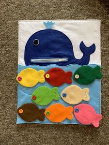 知育玩具 ファスナークジラと魚のボタン遊び