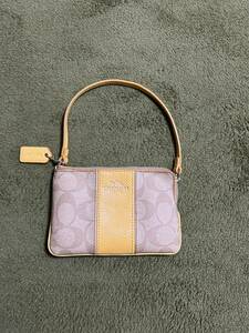 コーチ　COACH レディース ポーチ F64233　中古品