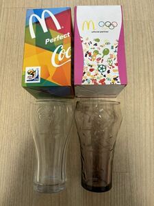 未使用 2012年 マクドナルド コカコーラ グラス コップ オリンピックモデル 2010年 FIFA coke Glass 2種類セット 非売品 マック ガラス