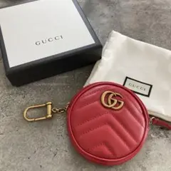 GUCCI グッチ　コインケース　キルティング　丸型　レッド　キーリング