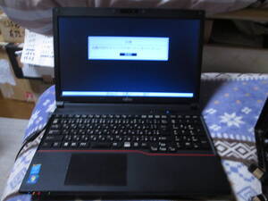 富士通 LIFEBOOK A574/H　OSなし（Win7のコアシール有）　Intel Core i5-4300M 2.60GHz　4GB HDD:なし　15.6型　ブラック系　AC付◇p1541◇