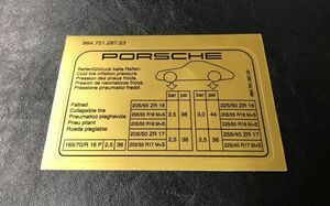 ポルシェ タイヤ空気圧 ステッカー 96470128723 コールドタイヤ バッジ Porsche 911 964 912 914 356 930 997 991 992 718 986 (-c06db4