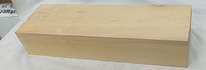 檜葉　(ヒバ)　の平角材　長さ550mm、幅165mm、厚み99mmです。　彫刻、工芸