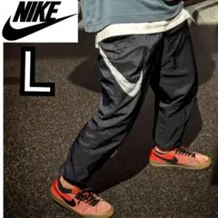 NIKE　ナイキ　ナイロンパンツ　ビッグスウォッシュ　ウェアエッセンシャル