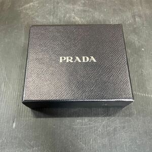 PRADA 空箱 BOX ブランド リメイク 箱 中古品 傷あり