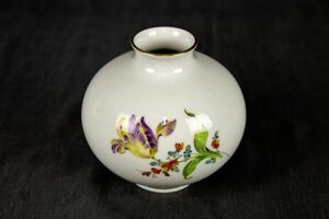 T01-2221 マイセンMEISSEN/花瓶 ベーシックフラワー 二つ花 ドイツ 金彩 インテリア 小物 磁器 フラワーベース 小花びん 高さ11㎝