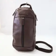 美品 COACHコーチ　レザーバッグ　縦型レザーバッグ　　ボディバッグ