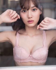 ●希少初版本♪●帯付き●乃木坂46 山下美月1st写真集 忘れられない人