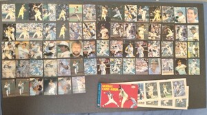 　カルビー　プロ野球カード　1982年〜86年　３００枚以上　大量　まとめて　アルバム一冊　当時物