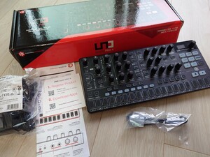 送料無料 IK Multimedia UNO Synth PRO X ほぼ新品