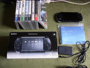 対策前基盤 PSP2000付属品一式 他ゲーム８本 CFW5.00CFW導入可能