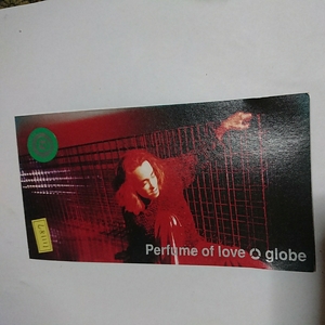 231083●90年代中古●8cmシングルCD●Perfume of love/globe●小室哲哉引退●中古CD在庫処分セール