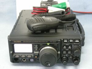 ヤエス、ＦＴ－８９７Ｄ、ＨＦ～４３０Ｍｈｚ帯、１００Ｗ/５０Ｗ/２０Ｗ、（動作極上美品）