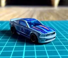 Hot Wheels ’07 FORD MUSTANG