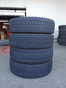 205/70R17.5　115/113L　ブリヂストン　BLIZZAK　W979　中古スタッドレス４本⑧　送料無料　（060909）