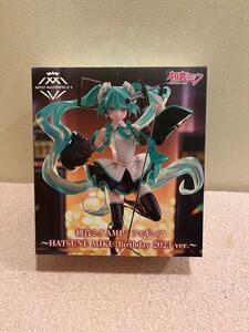 H331【在庫8★未開封新品】初音ミク AMP+フィギュア ～HATSUNE MIKU Birthday 2023 ver〜