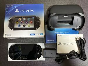 美品　PSVITA ヴィータ　PCH-2000 ZA11 ブラック　Wi-Fiモデル　シェルケース　ハンドグリップ