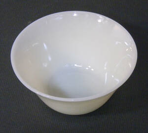 ■FIRE KING■ SMALL BOWL φ10.4cm 小さいお碗 アイボリーカスタード 4箇所に傷あり