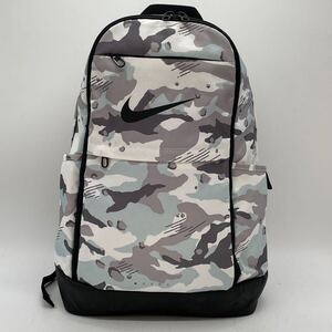 ⑩BN2272● NIKE ナイキ リュック デイパック カモフラージュ 迷彩 軽量 スポーツ 状態良好