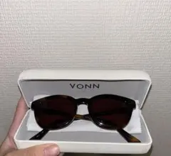 VONN サングラス