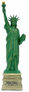 自由の女神 彫像 高さ 約37.5cm ニューヨーク遺産レプリカ 彫刻：アメリカ合独立100周年 リバティ島（輸入品）