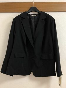 大きいサイズシンプルスカートスーツ　ブラック　４２ABR１３０ 【OR-487】
