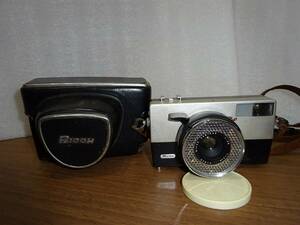 中古現状品 リコー/RICOH AUTO 35 V オート 35 V レンズ RICOH KOMINAR 1:2.8 f=4cm ジャンク レンジファインダー フィルムカメラ