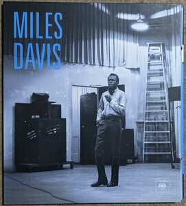 Miles Davis★EU ブックレット仕様ハード・カヴァー2CD&ポートレイト10枚