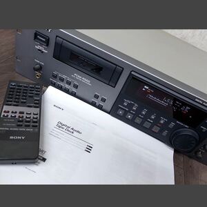 【極美品】SONY PCM-R500 ソニー DATデッキ