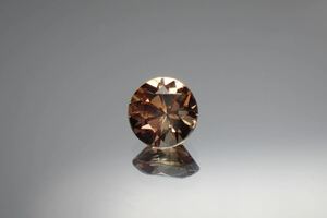 アンダルサイト 0.46ct ラウンドカット